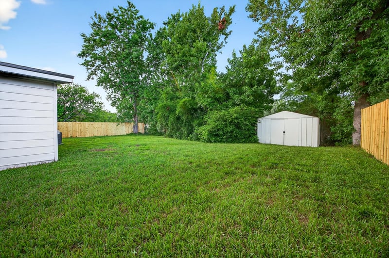 Photo 27 of 10721 Indies Dr N, Jacksonville, FL 32246, photographed by Megapixeler