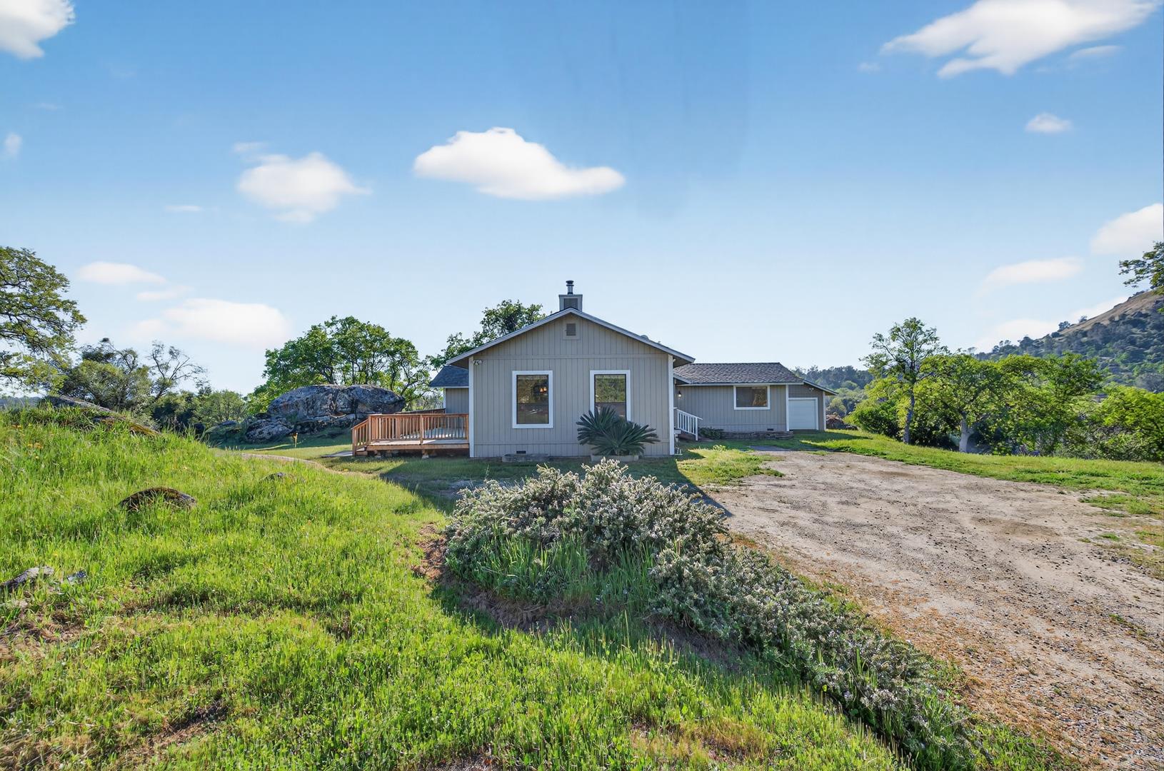 30919 Auberry Rd, photo 21