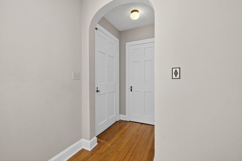 Photo 7 of 1425 Pinetree Rd, Jacksonville, FL 32207, photographed by Megapixeler
