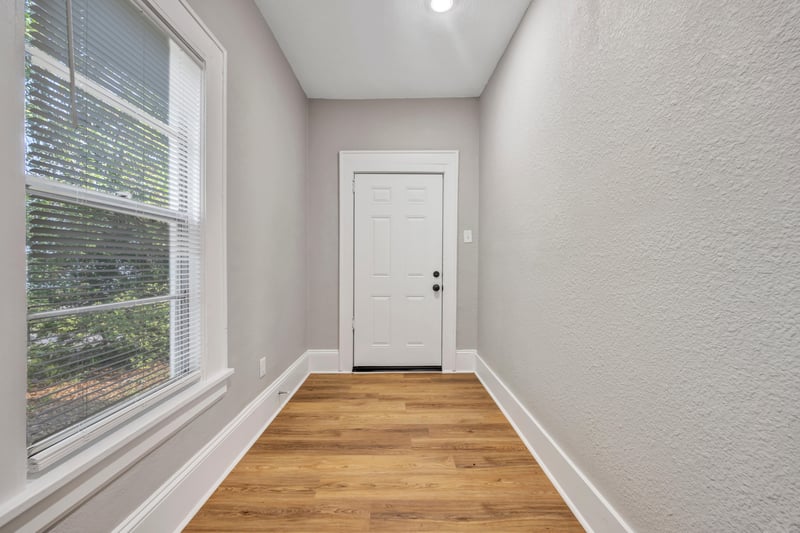Photo 6 of 1124 E 14th St, Jacksonville, FL 32206, photographed by Megapixeler