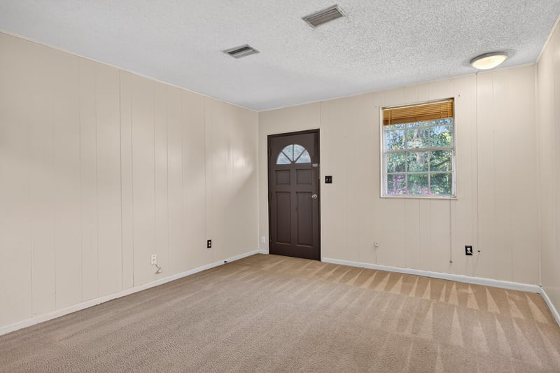 Living Room at 8900 Crystal Springs Rd, Jacksonville, FL 32221