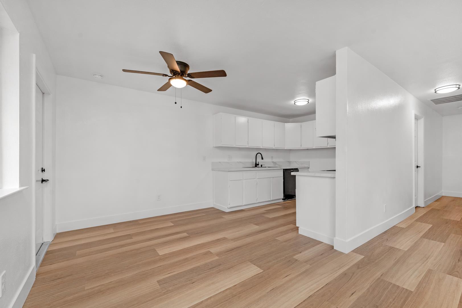 297 E Bullard Ave #124, photo 15
