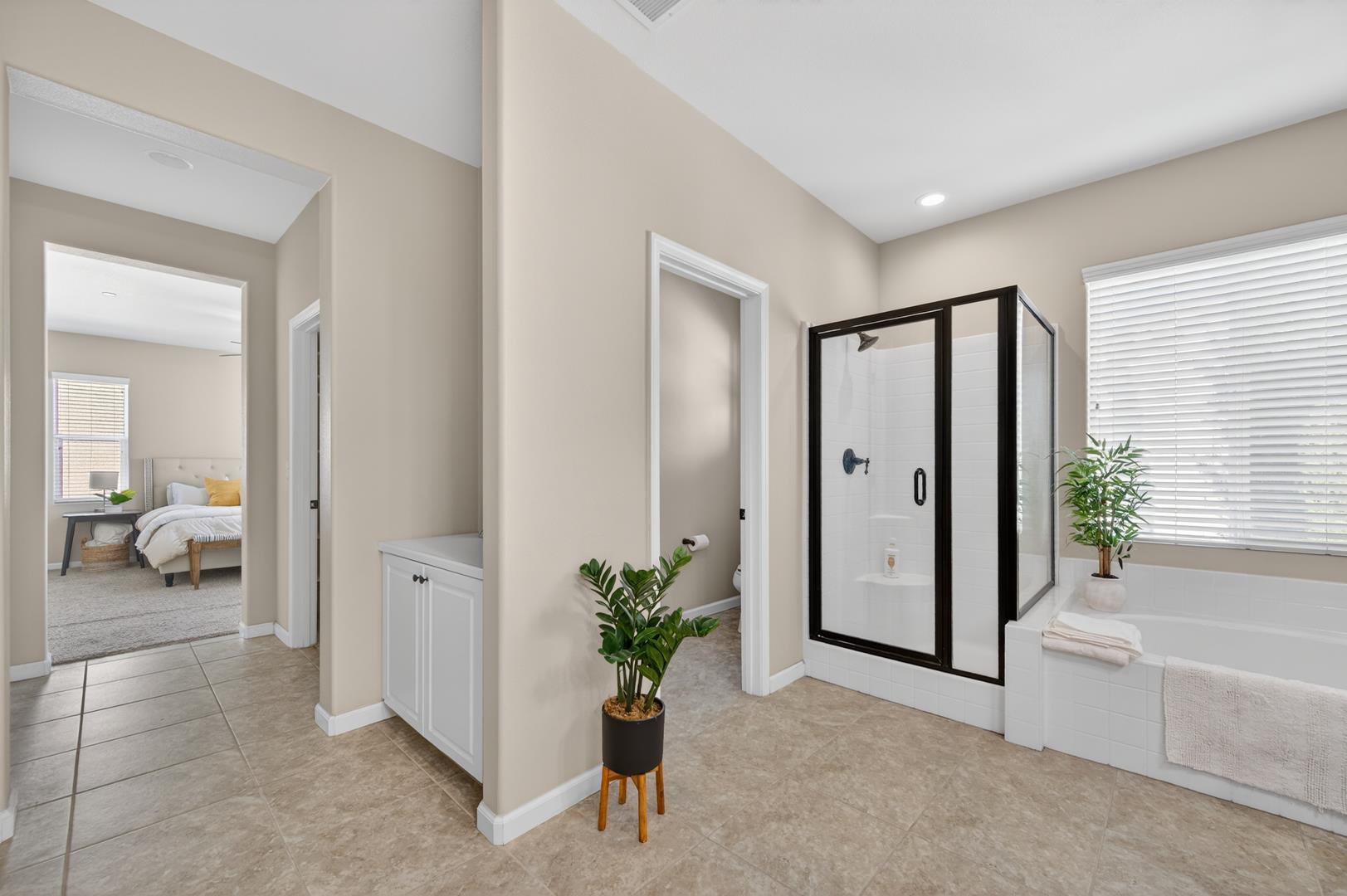 2098 Axelson Dr, photo 54