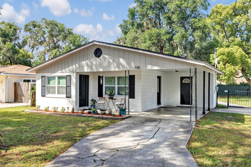 Photo 2 of 730 Pine Ave, Green Cove Springs, FL 32043, photographed by Megapixeler