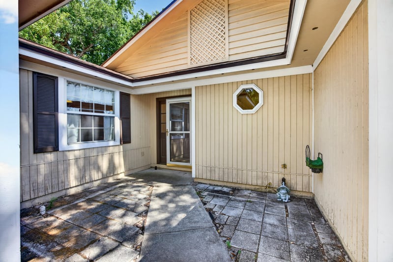 Photo 4 of 4341 Lake Woodbourne Dr S, Jacksonville, FL 32217, photographed by Megapixeler