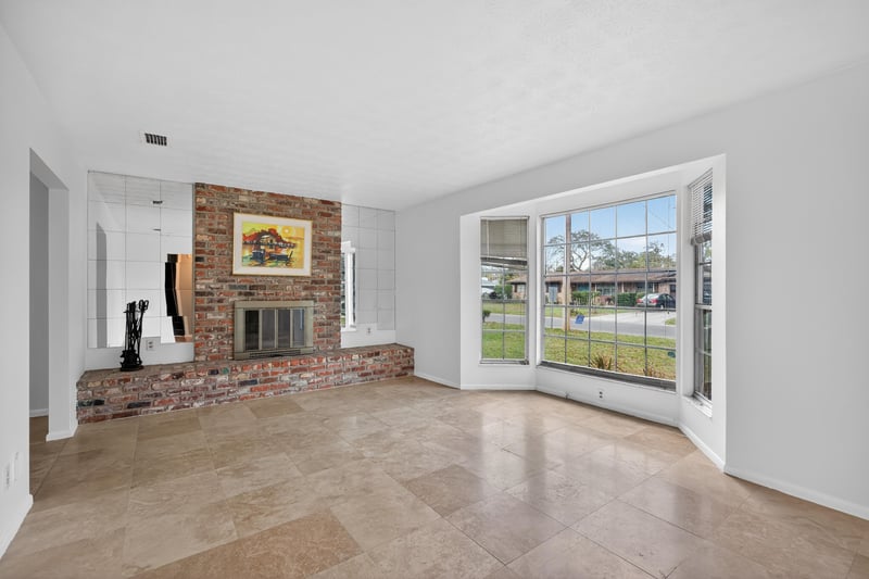 Photo 5 of 2750 Cedarcrest Dr, Orange Park, FL 32073, photographed by Megapixeler