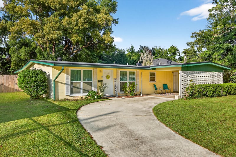 Photo 2 of 517 Renne Dr N, Jacksonville, FL 32218, photographed by Megapixeler