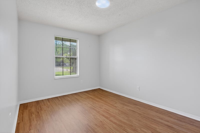 Bedroom 2 at 516 Penman Rd, Neptune Beach, FL 32266