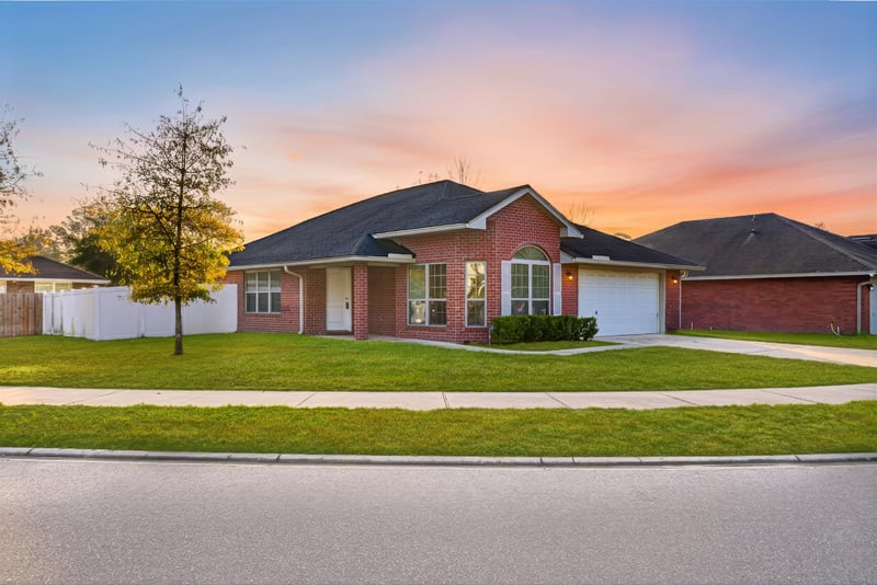 Twilight at 2185 Cherokee Cove Trail, Jacksonville, FL 32221