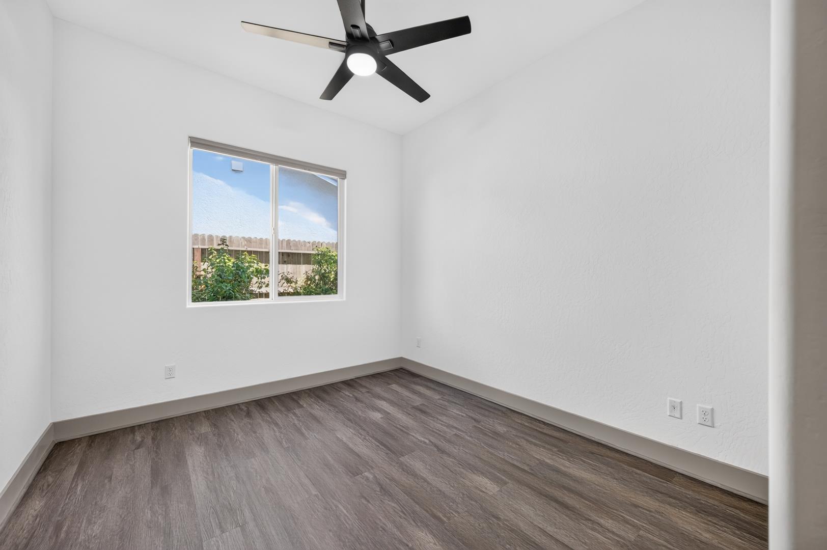 655 Huntington Ave, photo 63