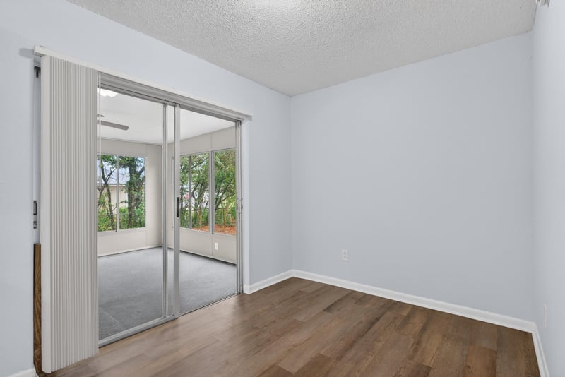 Photo 16 of 8046 Triumph Ln S, Jacksonville, FL 32244, photographed by Megapixeler
