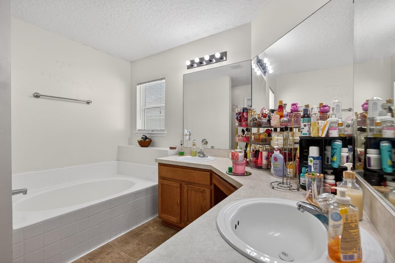 Photo 20 of 14262 Crestwick Dr W, Jacksonville, FL 32218, photographed by Megapixeler