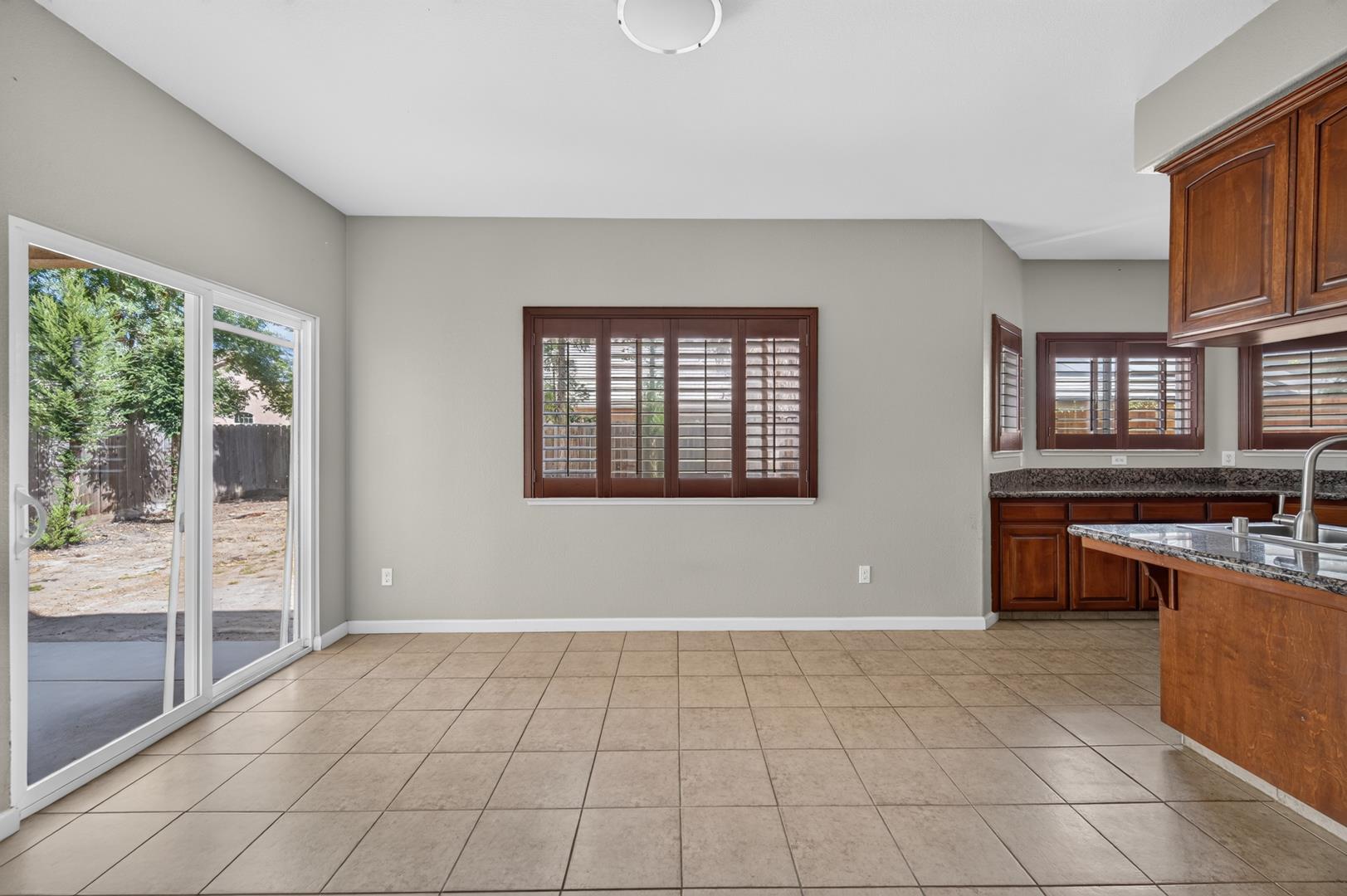 1114 E Oakmont Ave, photo 65
