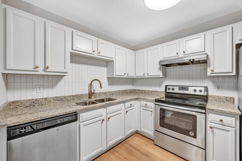 Photo 8 of 8345 Oden Ave, Jacksonville, FL 32216, photographed by Megapixeler