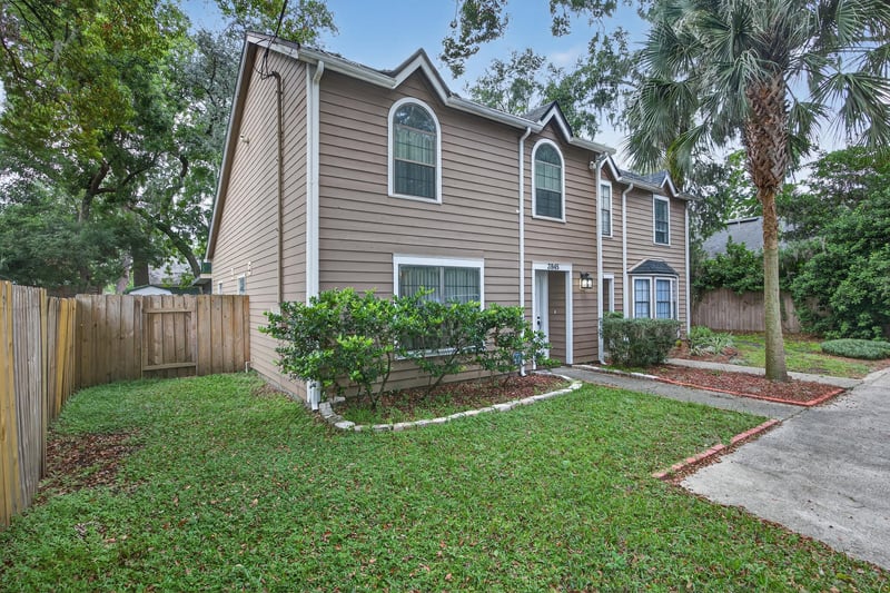 Photo 3 of 3945 Oak St, Jacksonville, FL 32205, photographed by Megapixeler