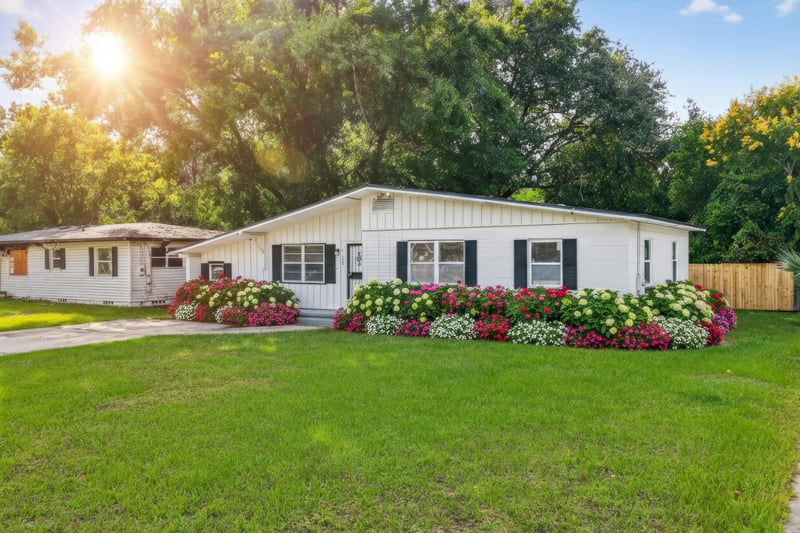 Flowers 2 V1 at 4152 Arcot Cir, Jacksonville, FL 32210