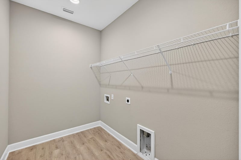 Laundry Room at 85614 Fall River Pkwy, Fernandina Beach, FL 32034