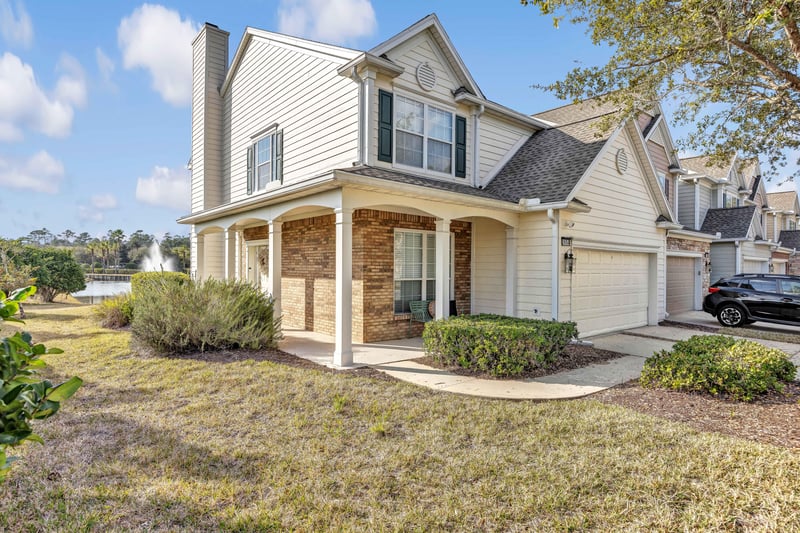 Photo 3 of 3954 Lionheart Dr, Jacksonville, FL 32216, photographed by Megapixeler