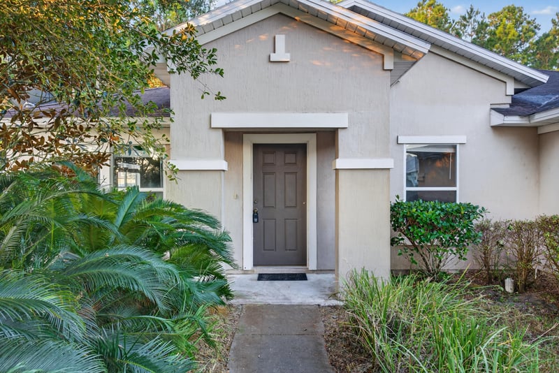 Exterior Entrance at 75277 Ravenwood Dr, Yulee, FL 32097