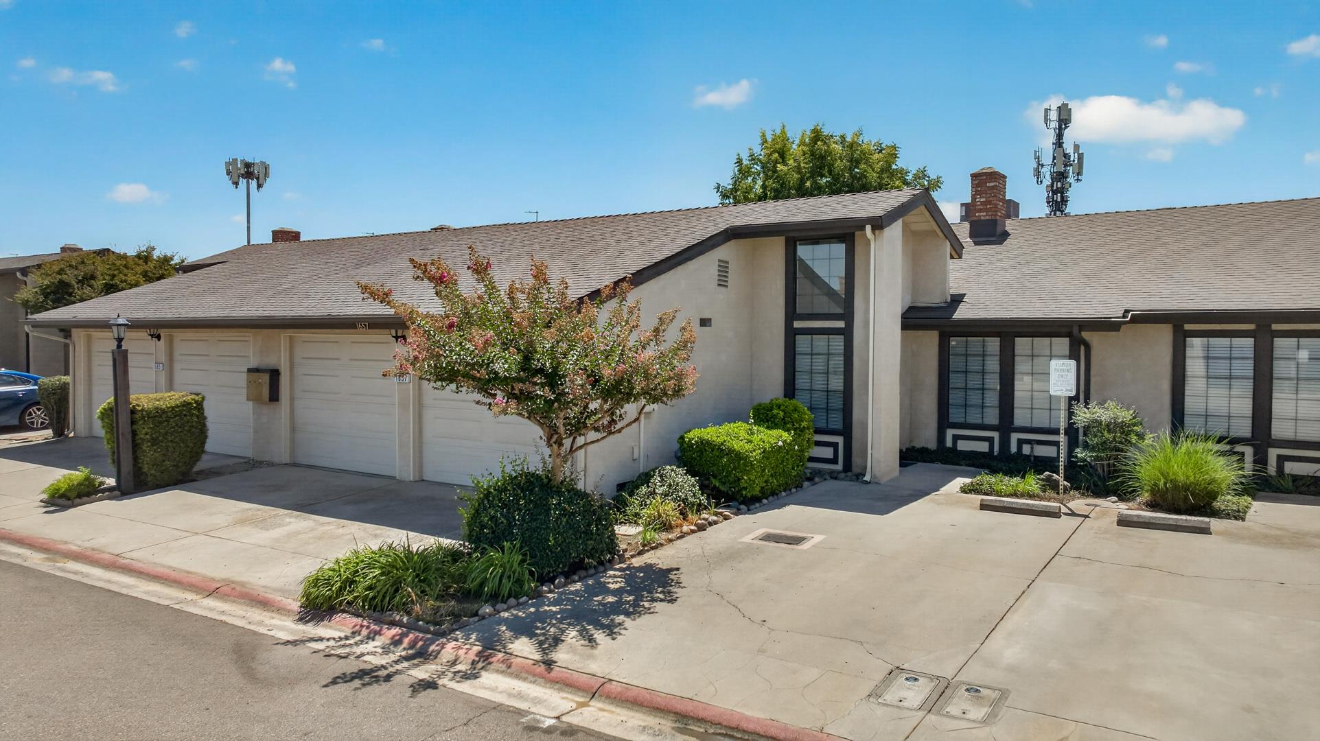 1657 Willow Ave, photo 13