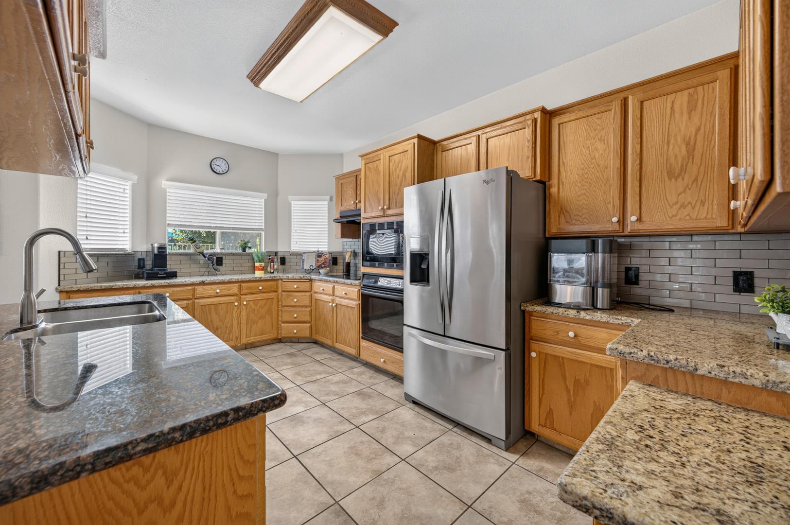 1888 El Paso Ave, photo 28