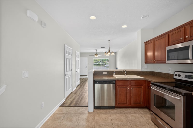 Photo 14 of 8098 Summer Palm Ct, Jacksonville, FL 32256, photographed by Megapixeler