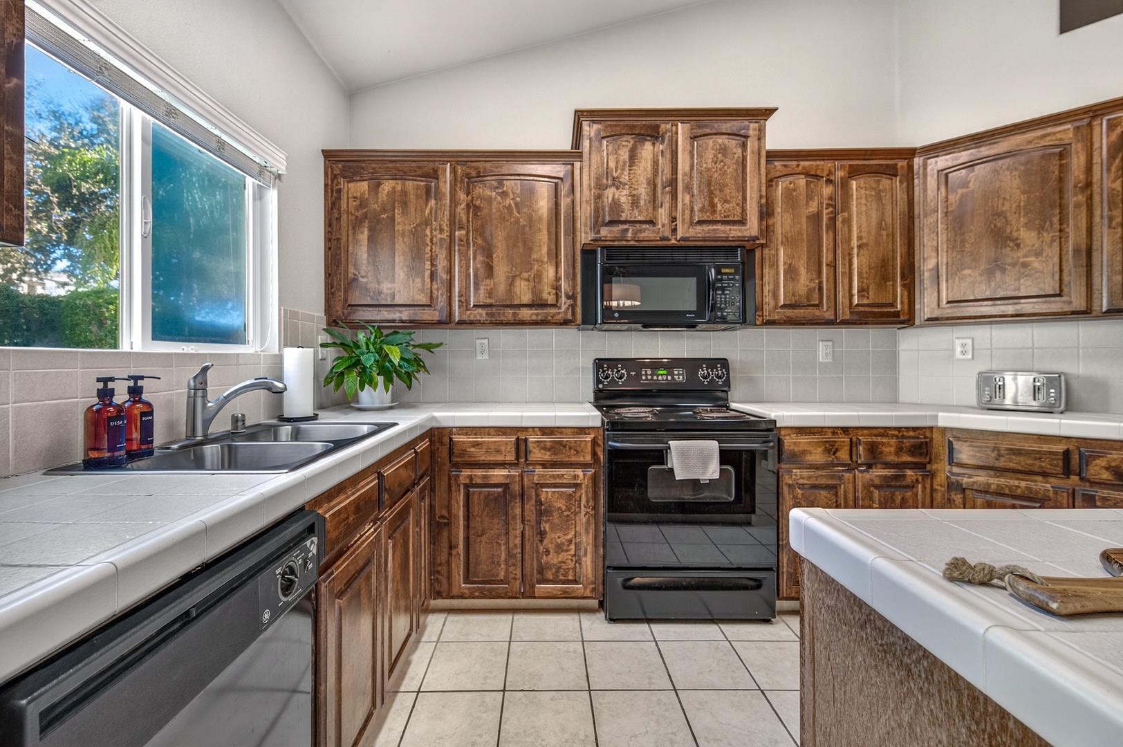 1190 E Carnoustie Ave, photo 31