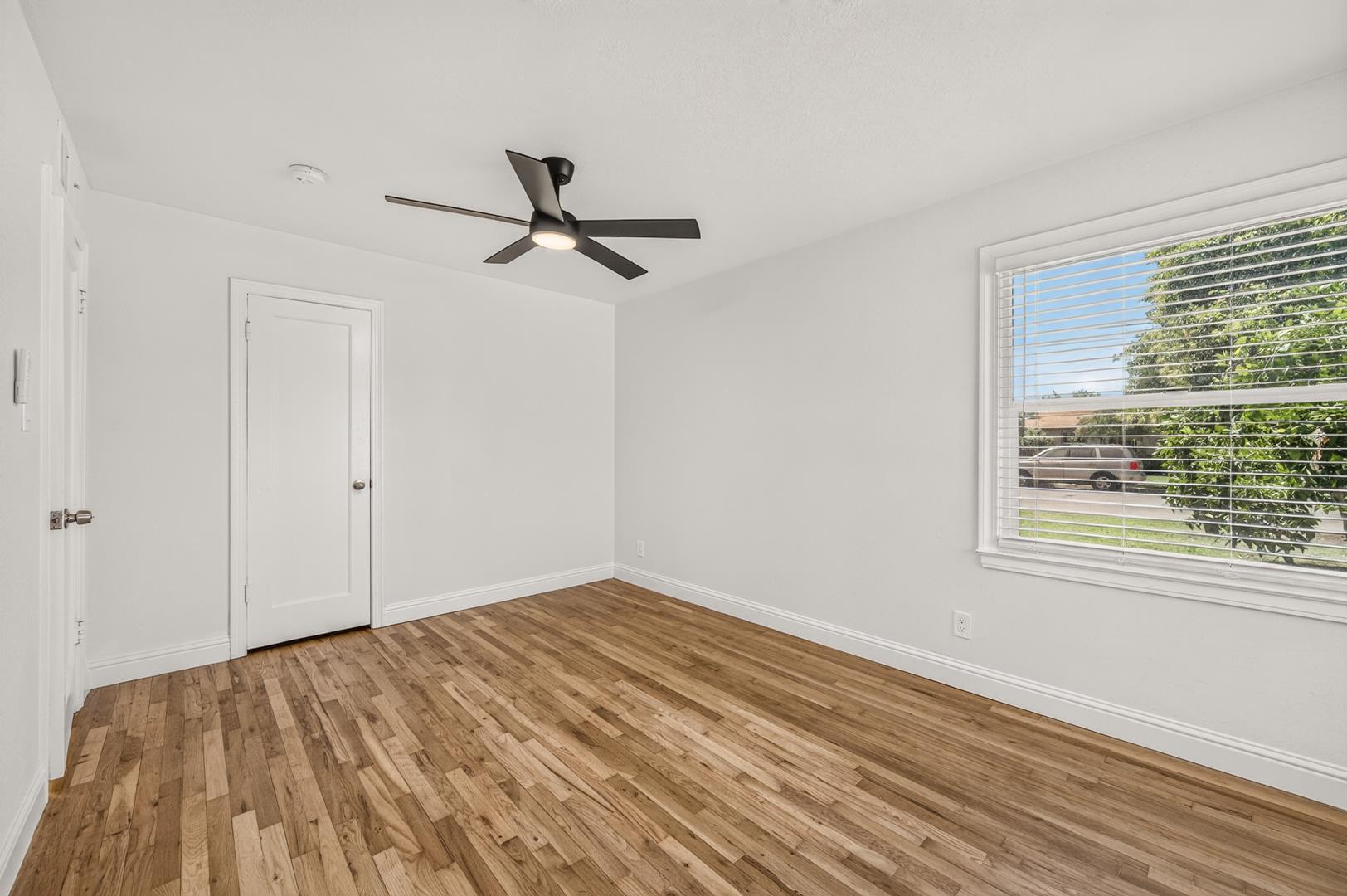 680 W Sample Ave, photo 18