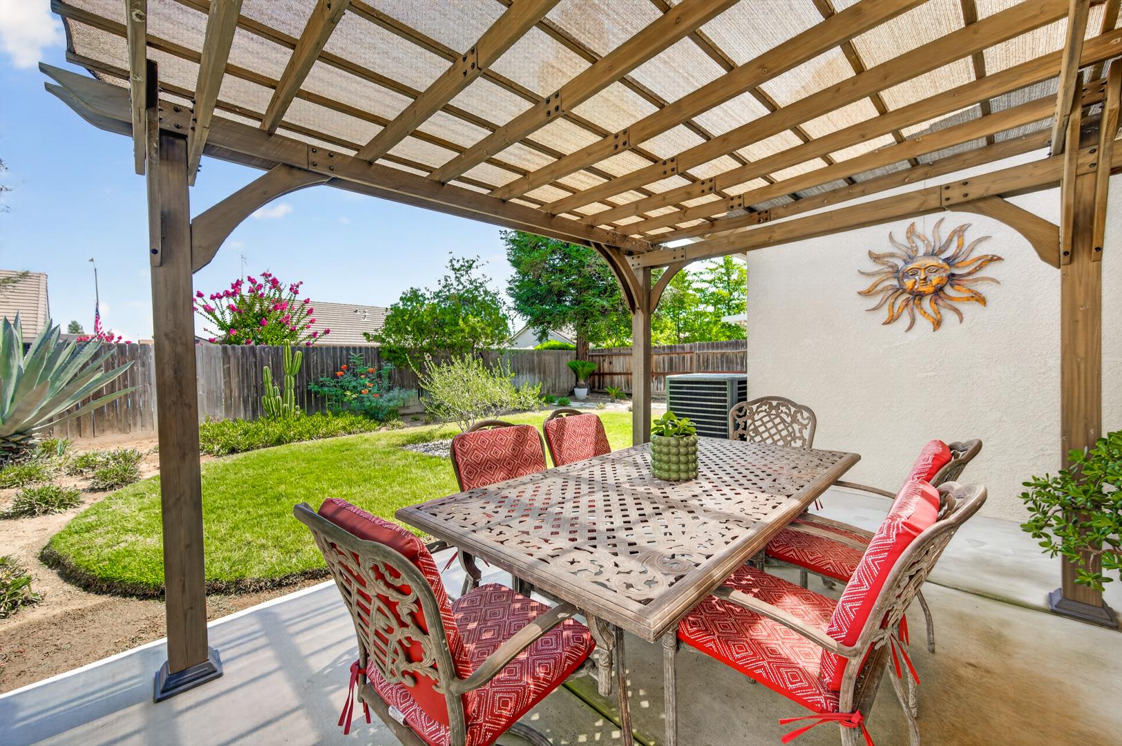 337 Village Dr, photo 80