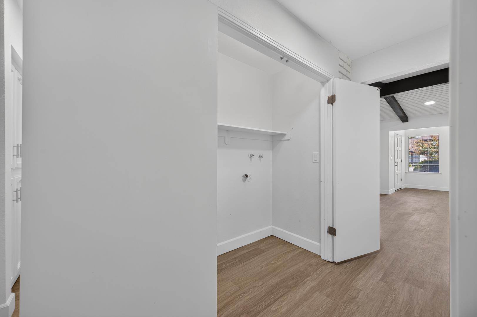 1657 Willow Ave, photo 37
