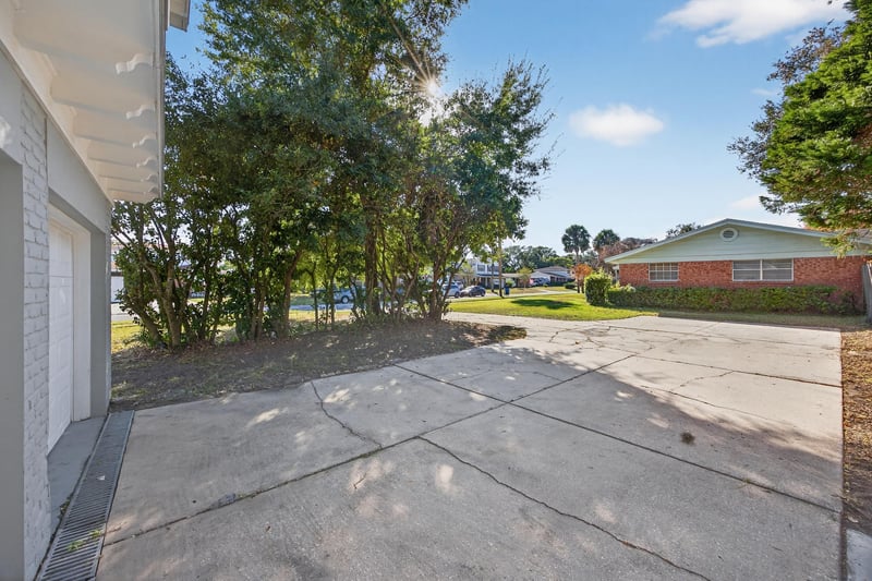 Photo 47 of 1808 Starwan Rd E, Jacksonville, FL 32211, photographed by Megapixeler