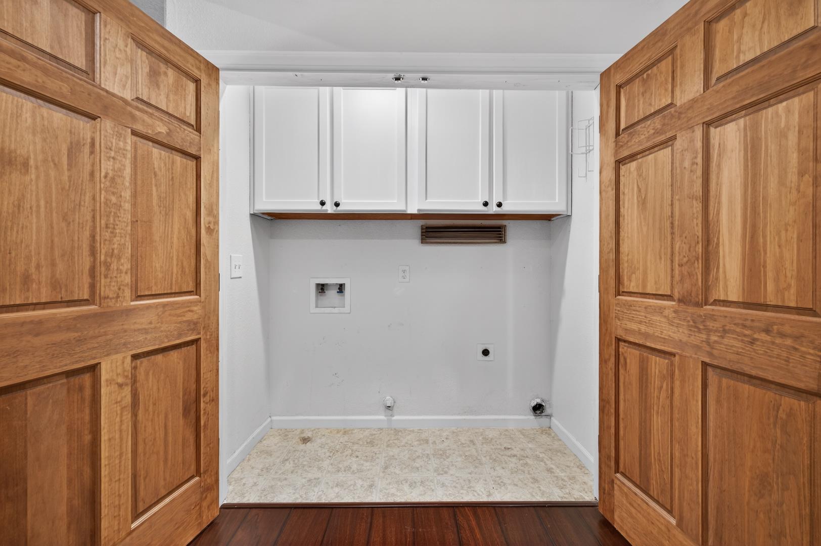 2873 E El Paso Ave, photo 34