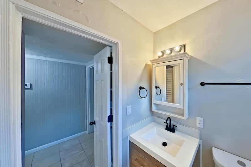 Bathroom Extra 1 V1 at 1458 Domas Dr, Jacksonville, FL 32211