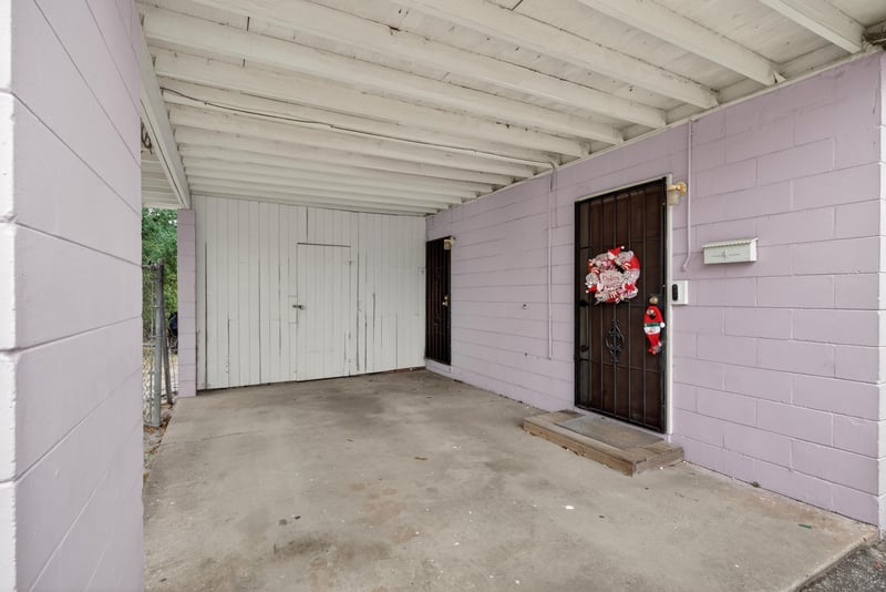Photo 4 of 2570 Spirea St, Jacksonville, FL 32209, photographed by Megapixeler