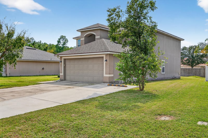 Photo 5 of 6054 Chestnut Gelding Ln, Jacksonville, FL 32234, photographed by Megapixeler