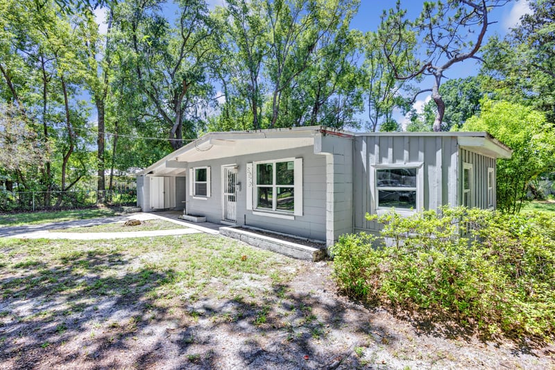Photo 2 of 8916 Yeoman Dr, Jacksonville, FL 32208, photographed by Megapixeler