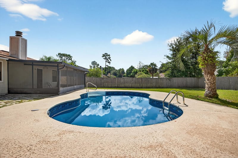 Photo 36 of 10164 Arrowhead Dr, Jacksonville, FL 32257, photographed by Megapixeler