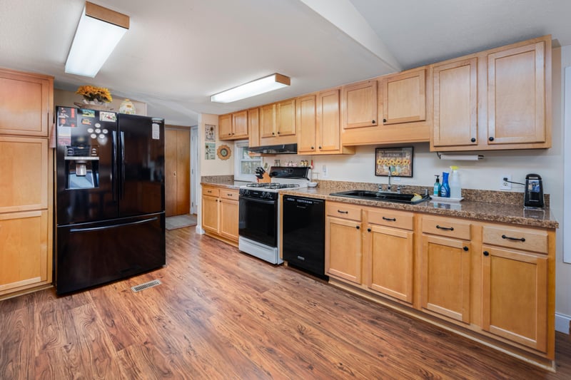 Kitchen Critical Counter at 8983 Noroad, Jacksonville, FL 32210