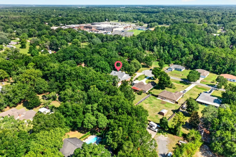 Aerial view of the property and nearby town in Green Cove Springs, FL