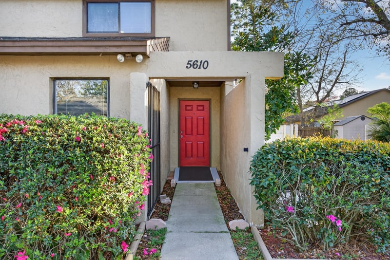 Photo 6 of 5610 Pinebay Cir S, Jacksonville, FL 32244, photographed by Megapixeler