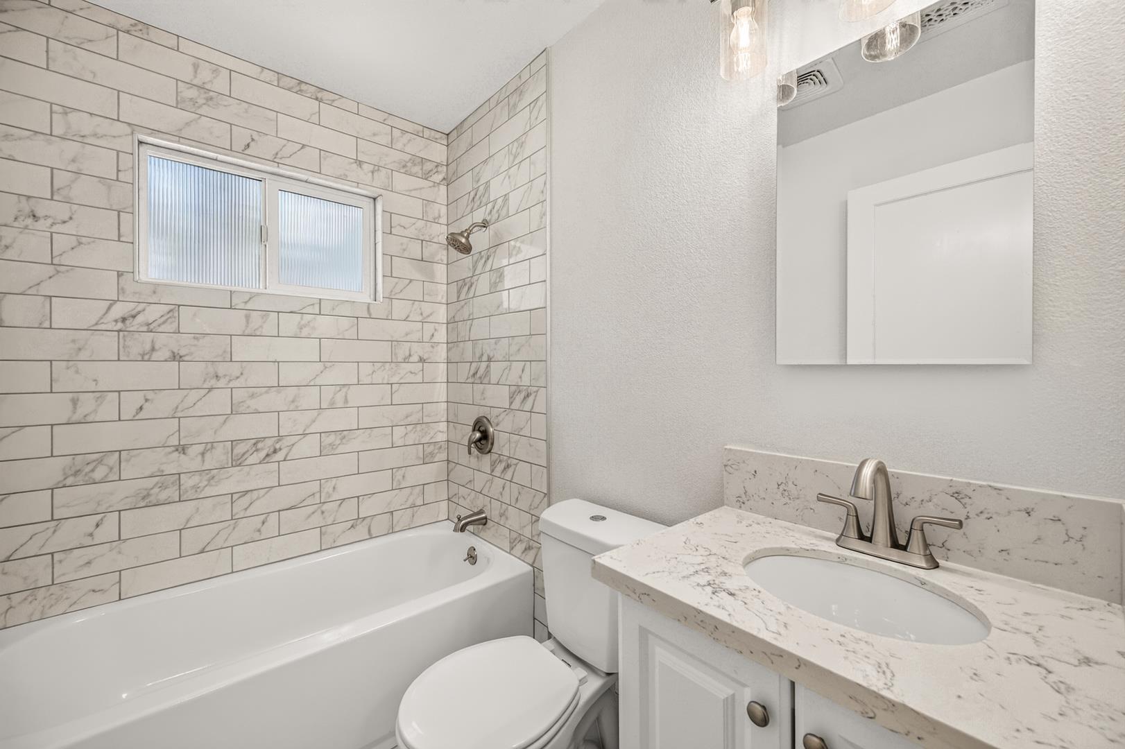 680 W Sample Ave, photo 20