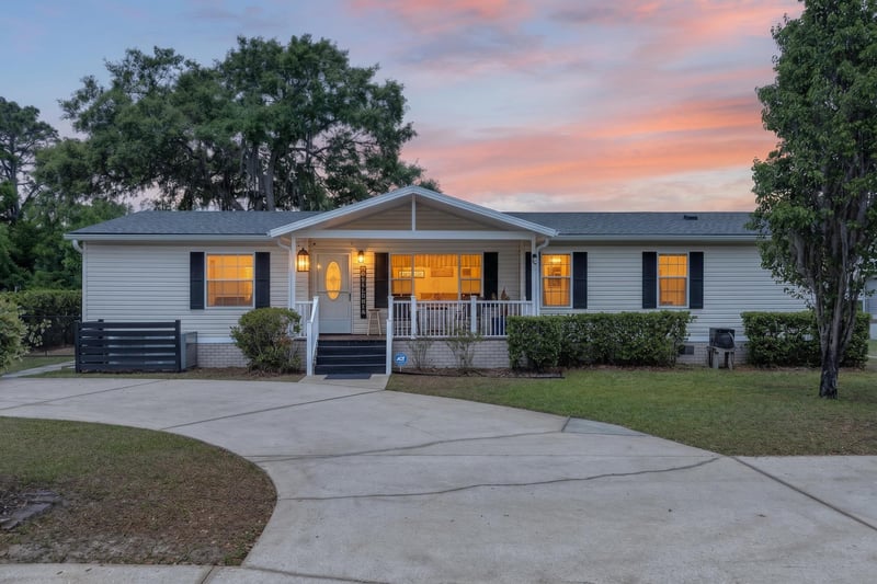 Photo 2 of 141 Kitty Ave, Interlachen, FL 32148, photographed by Megapixeler