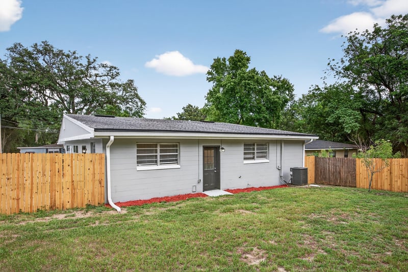 Photo 25 of 6952 Goldilocks Ln, Jacksonville, FL 32210, photographed by Megapixeler