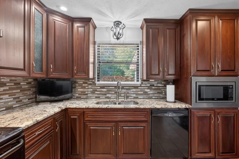 Photo 12 of 2137 Burgoyne Dr, Jacksonville, FL 32208, photographed by Megapixeler