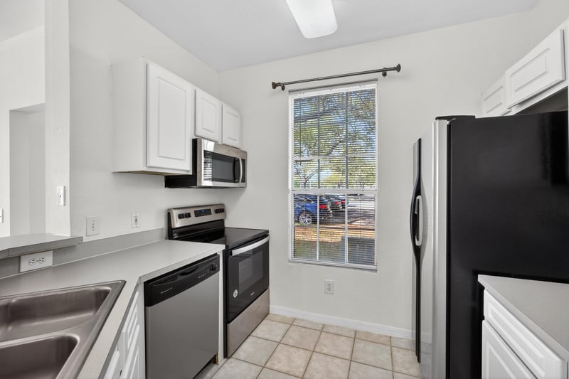 Photo 12 of 13703 Richmond Park Dr N #1402, Jacksonville, FL 32224, photographed by Megapixeler