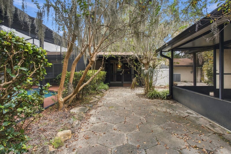 Photo 61 of 6871 Hyde Grove Ave, Jacksonville, FL 32210, photographed by Megapixeler