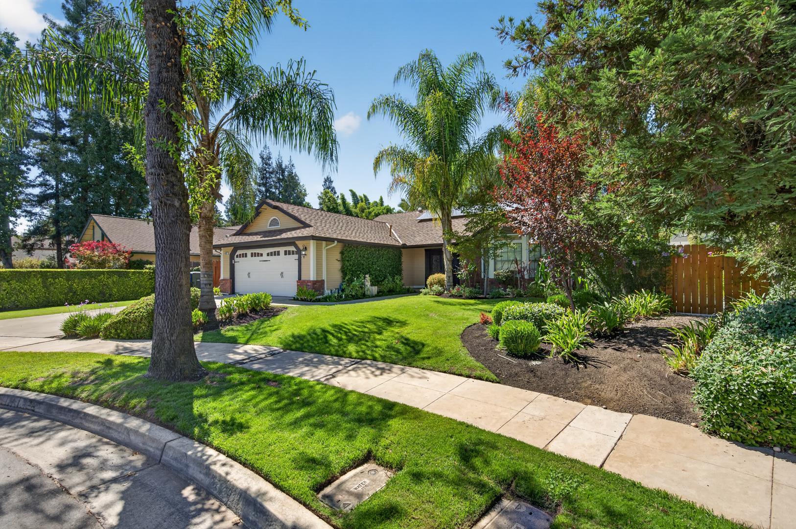6495 N Vagedes Ave, photo 74