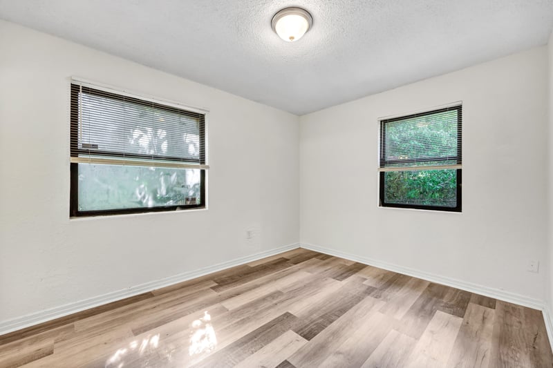Photo 16 of 10303 Elmhurst Dr, Jacksonville, FL 32218, photographed by Megapixeler