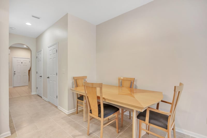 Photo 6 of 5904 Rocky Mt Dr, Jacksonville, FL 32258, photographed by Megapixeler
