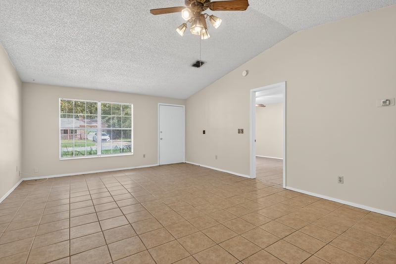 Photo 9 of 2705 Pinewood Blvd N, Middleburg, FL 32068, photographed by Megapixeler